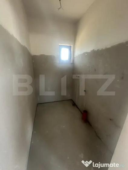 Casă cu 4 camere cu Teren 350 Mp în Odoreu