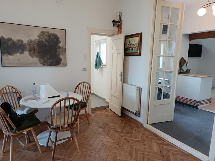 Apartament cu 3 camere decomandat, mobilat în Cișmigiu