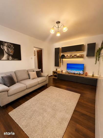Apartament cu 2 camere semidecomandat în Central