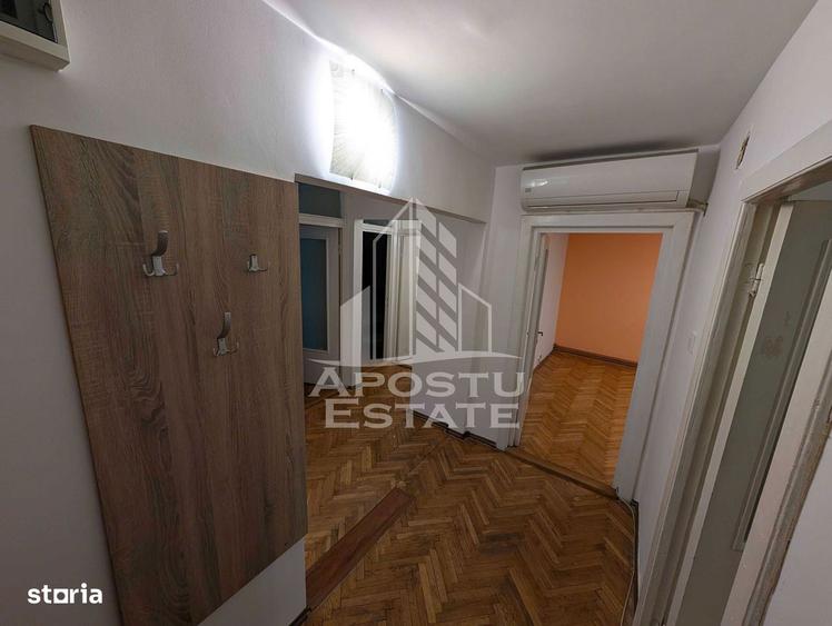 Apartament cu 4 camere decomandat, mobilat în Circumvalațiunii