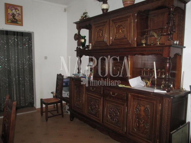 Casă individuală cu 9 camere cu Canalizare în Mărăști