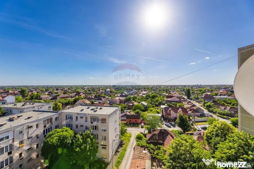 Apartament cu 3 camere semidecomandat în Central