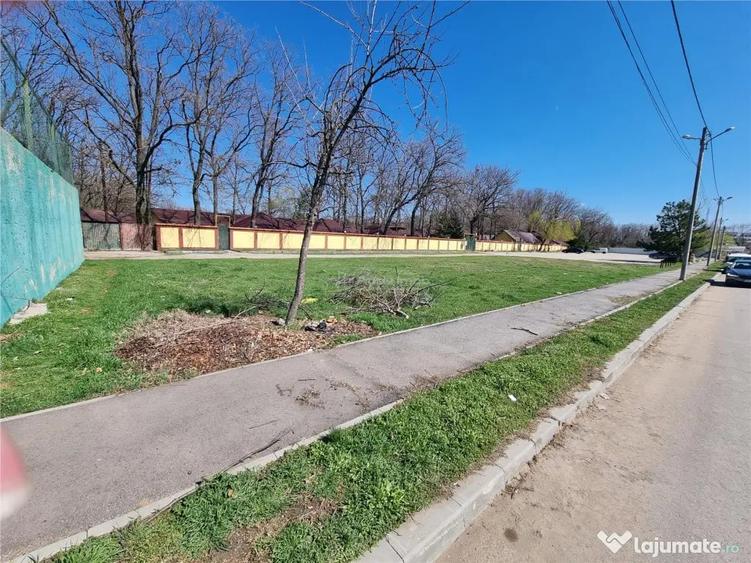 Teren de 300 mp, în Central