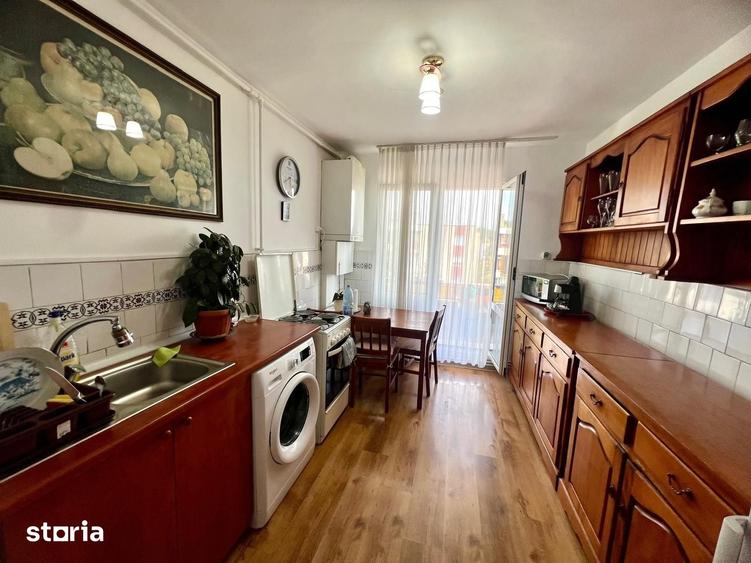 Apartament cu 3 camere în Tudor Vladimirescu