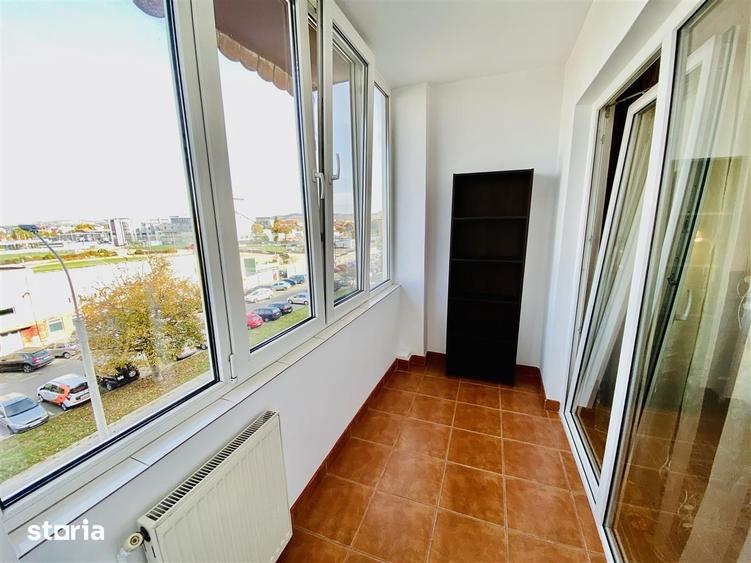 Apartament cu 4 camere decomandat în Ștrand