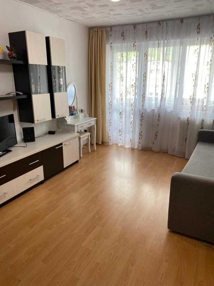 Apartament cu 2 camere semidecomandat în Petros