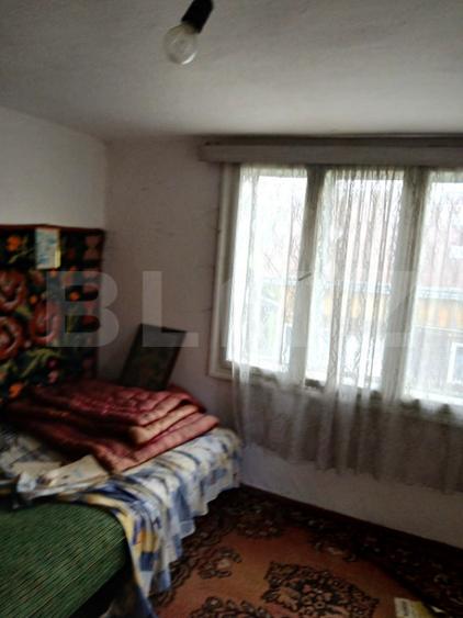 Casă cu 5 camere cu Teren 2584 Mp în Plutonița