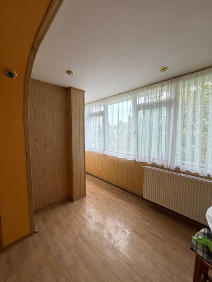 Apartament cu 3 camere decomandat în Micro 13