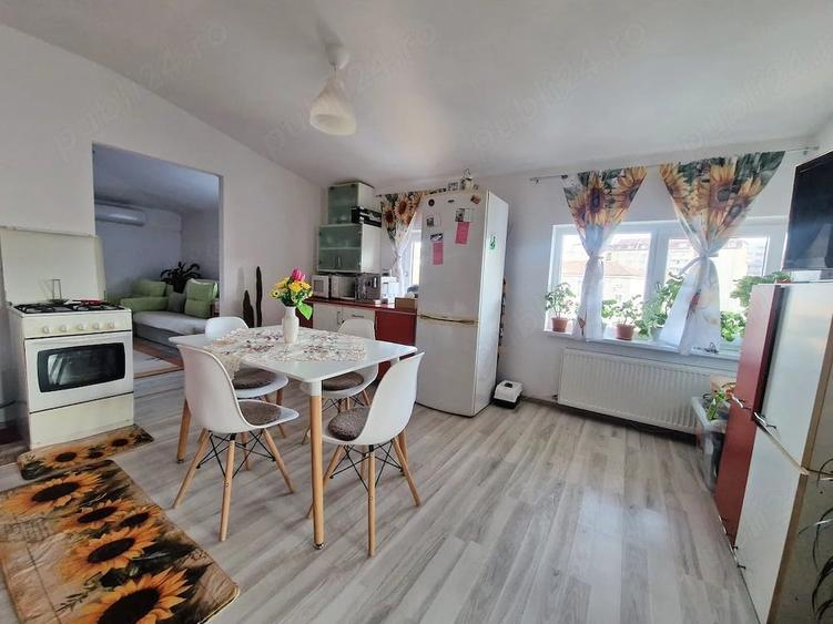 Apartament cu 2 camere decomandat în Lotus