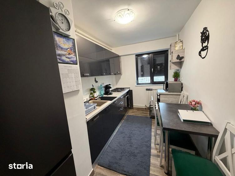 Apartament cu 3 camere, mobilat în Tomis Nord