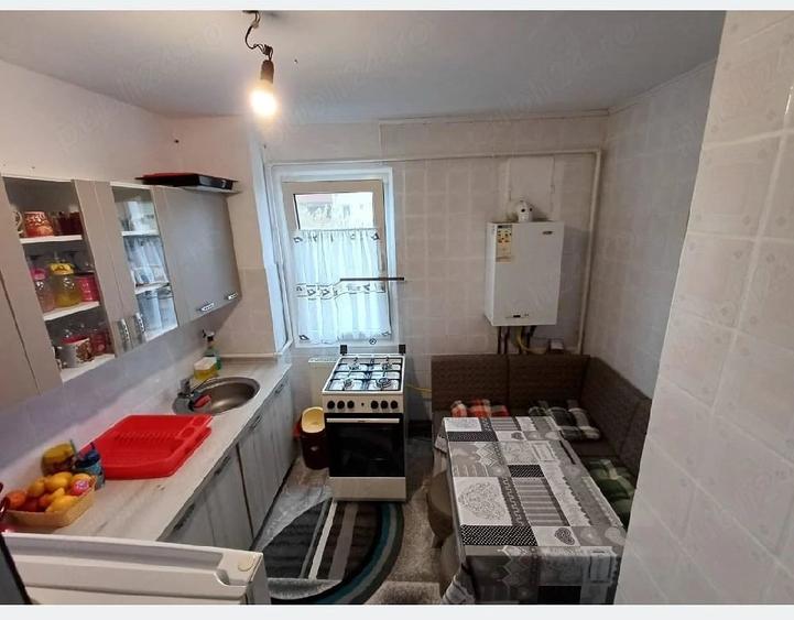 Apartament cu 2 camere semidecomandat în Govândari