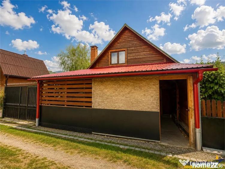 Casă cu 3 camere cu Teren 390 Mp în Lunca
