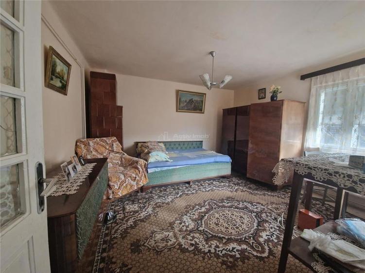 Casă cu Teren 321 Mp în George Enescu