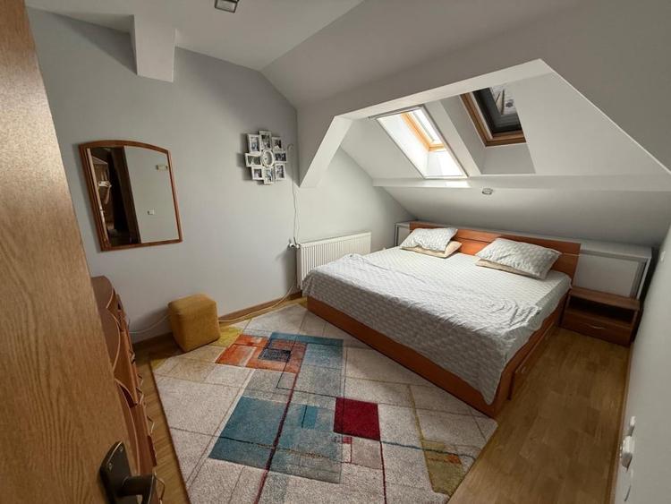 Apartament cu 4 camere decomandat, mobilat în Sărari