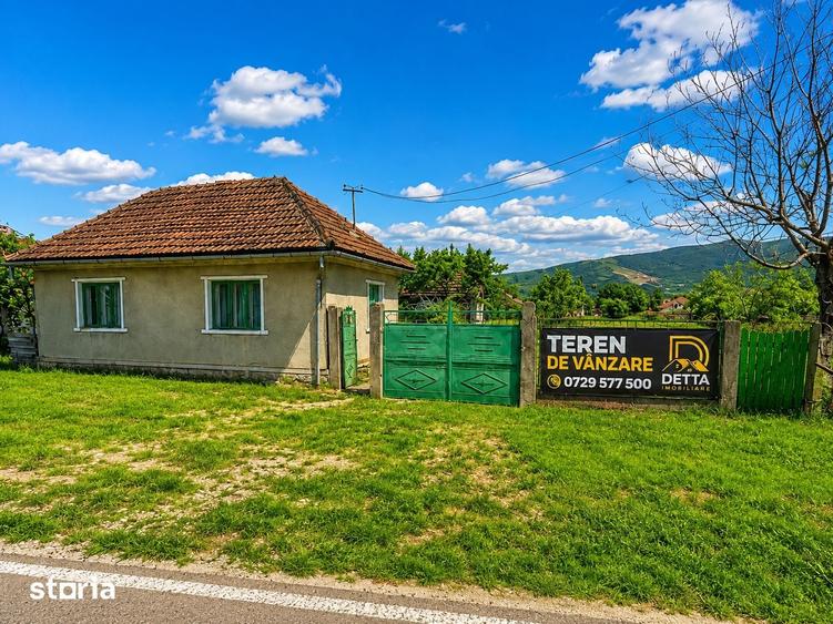 Casă cu 3 camere cu Teren 1600 Mp în Șiria