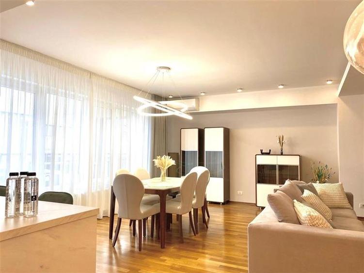 Apartament cu 3 camere decomandat, mobilat în Șoseaua Nordului