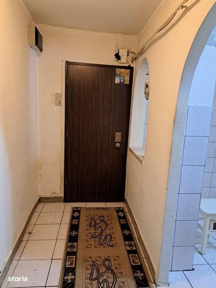 Apartament cu 3 camere decomandat în Carpați 2