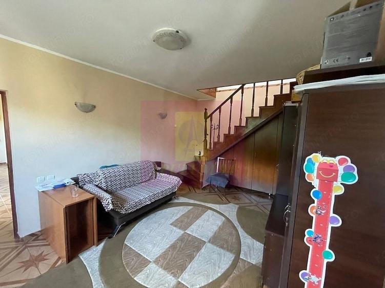 Casă cu 5 camere în Pantelimon