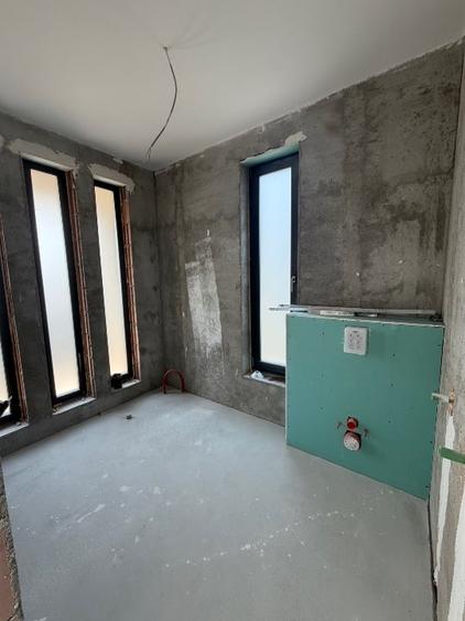 Casă individuală cu 5 camere cu Garaj în Corbeanca