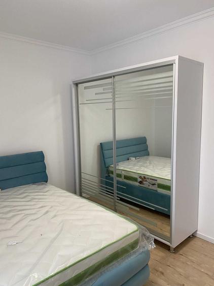Casă cu 4 camere în Exterior Vest