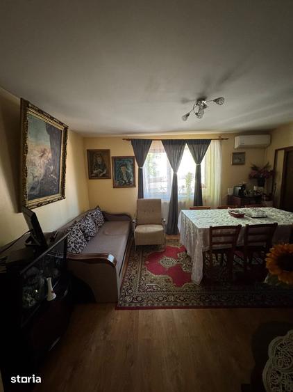 Casă cu 3 camere cu Teren 451 Mp în Central