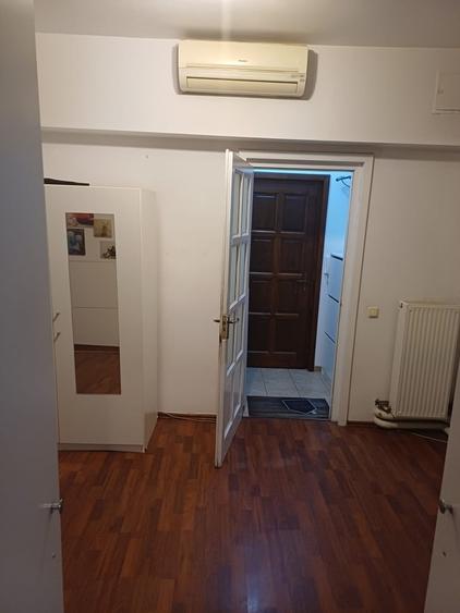 Apartament cu 2 camere semidecomandat în Ultracentral