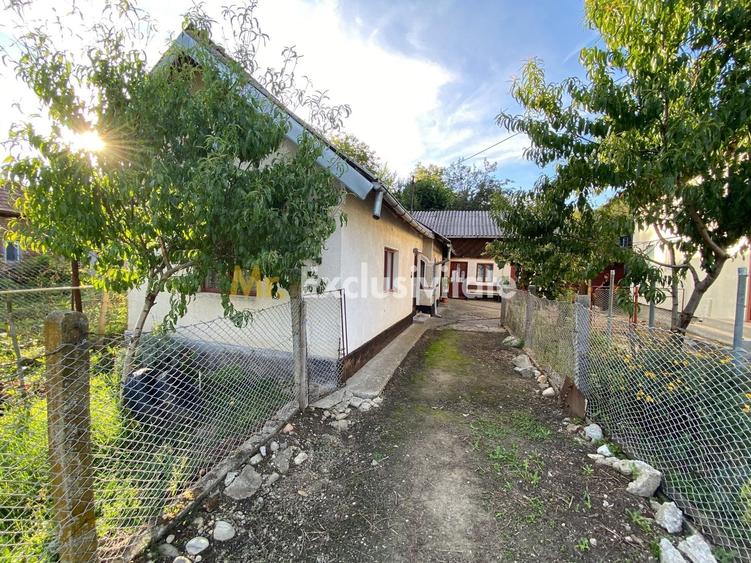 Casă individuală cu 2 camere cu Canalizare în Valea Mare-Podgoria