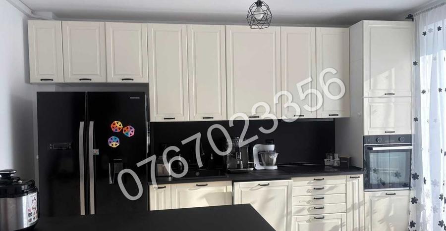 Apartament cu 3 camere decomandat în Chinteni
