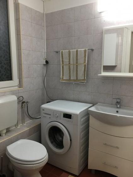 Garsonieră semidecomandată, mobilată în Universitate