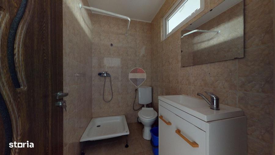 Apartament cu 3 camere în Florilor