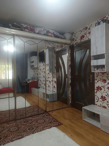 Apartament cu 2 camere semidecomandat în Confecții