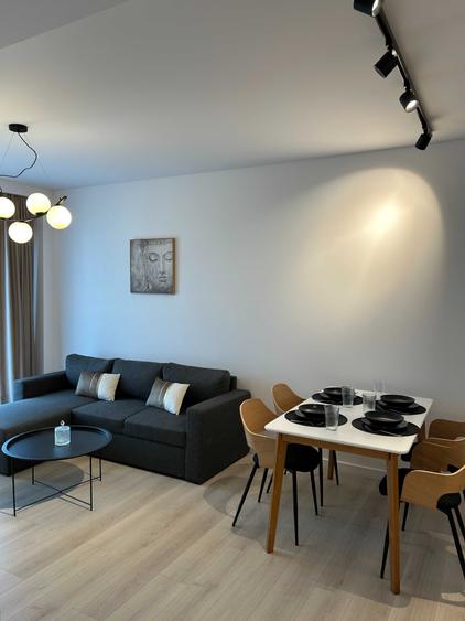 Apartament cu 2 camere decomandat în Central