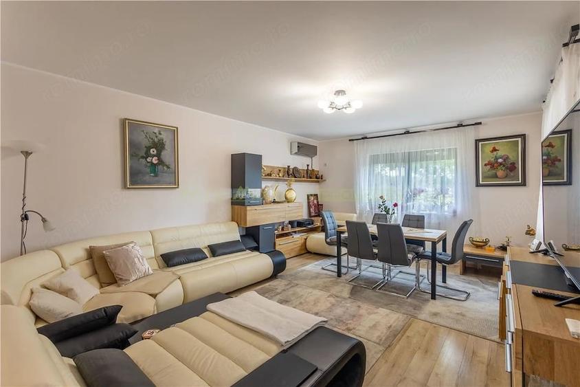 Casă cu 5 camere cu Teren 300 Mp în Central