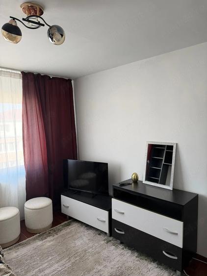 Apartament cu 2 camere decomandat în Florești
