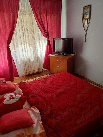 Apartament cu 3 camere semidecomandat în Govândari