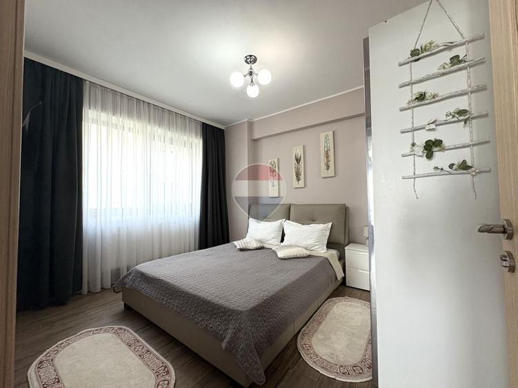 Apartament 2 camere de închiriat PRIMA LINIE LA LAC VEDERE FRONTALĂ - 4