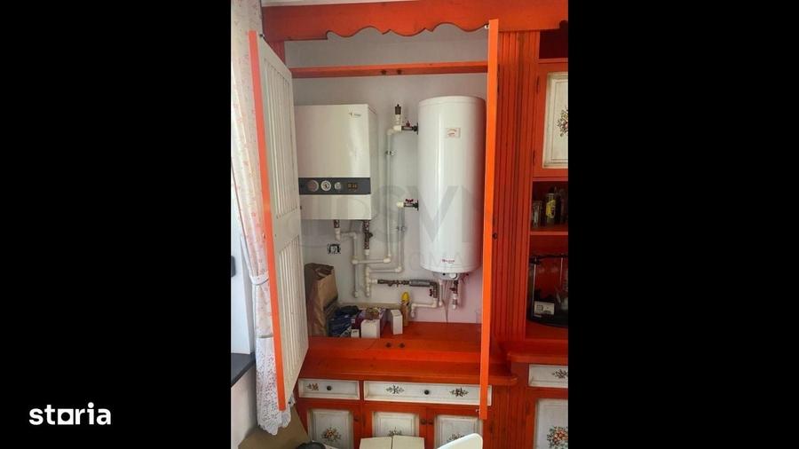 Casă cu 5 camere cu Teren 273 Mp în Butimanu
