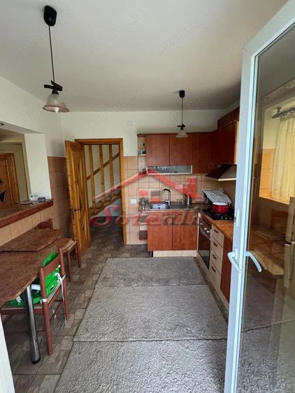 Casă cu Teren 2404 Mp în Cornu