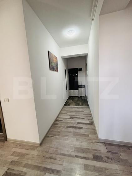 Apartament cu 3 camere decomandat, mobilat în Tractorul