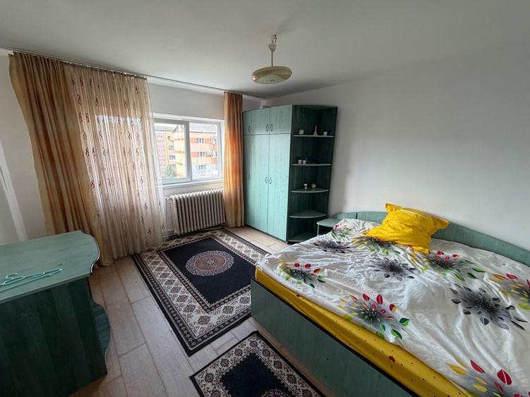 Garsonieră decomandată în Cetate