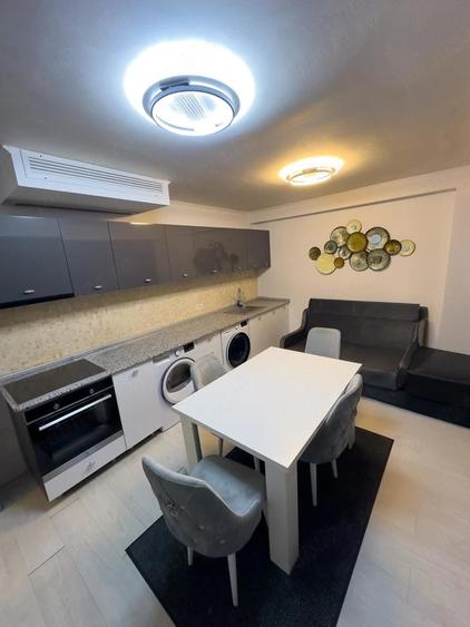 Apartament cu 3 camere decomandat în Nordului