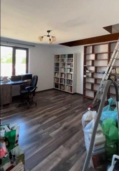 Casă cu 4 camere în Popoveni
