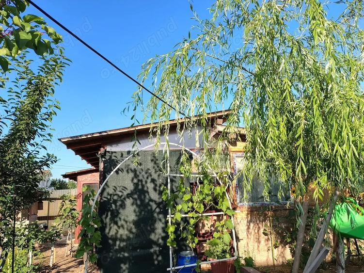 Casă cu 2 camere cu Teren 522 Mp în Central