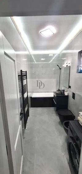 Duplex cu 3 camere cu Canalizare în Mărăști
