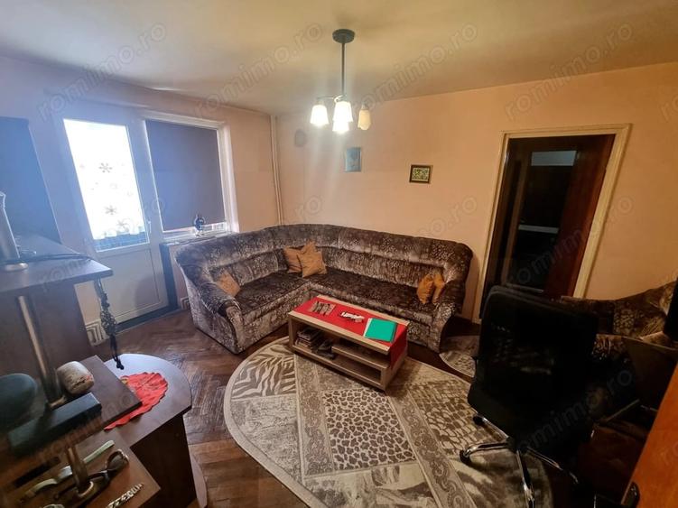 Abator- apartament 3 camere etaj 1 - 5