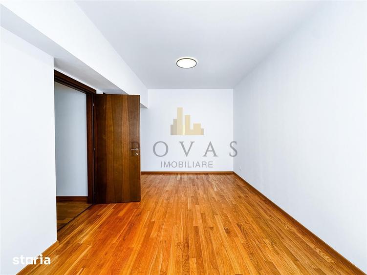 Apartament cu 4 camere în Aviatorilor