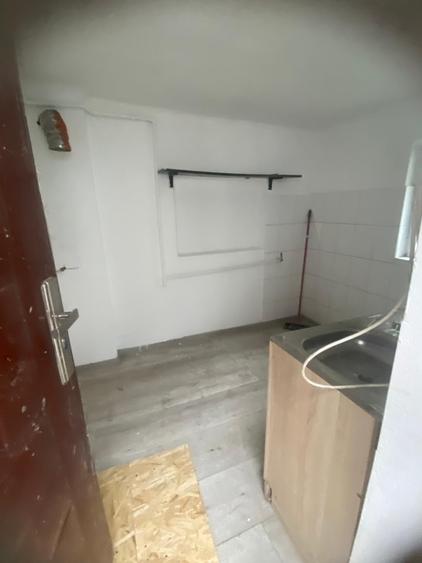 Casă individuală cu 3 camere cu Canalizare în Floreasca