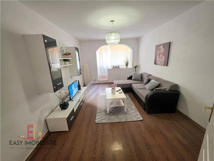 Apartament cu 2 camere decomandat în Cornișa