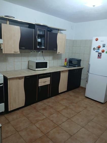 Casă cu 4 camere în Popoveni