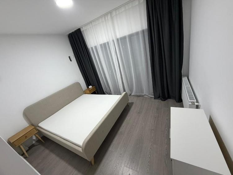 Casă individuală cu 4 camere cu Canalizare în Tunari